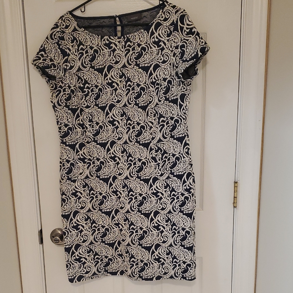 Yessica Women's Embroidered Navy Blue and White Dress Size Large